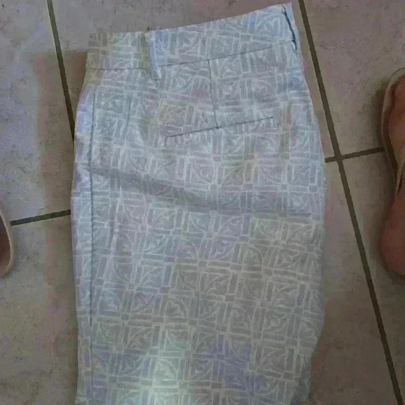 NWT ANN TAYLOR GEO PATTERN CROP PANTS - Picture 5 of 5